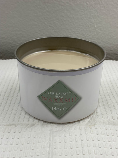 Waxxmii Zinc Oxide Soft Wax open container top view for salon and at-home use